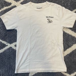 Dravus small cream wild wonders shirt